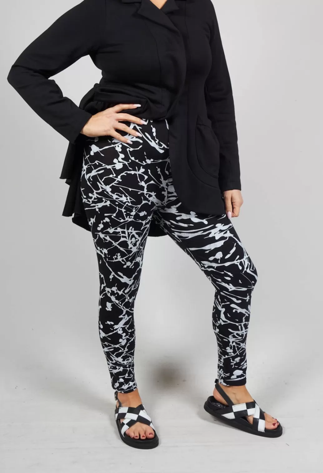Leggings^Bread and Butter Ankle Cropped Leggings In Black With White Print