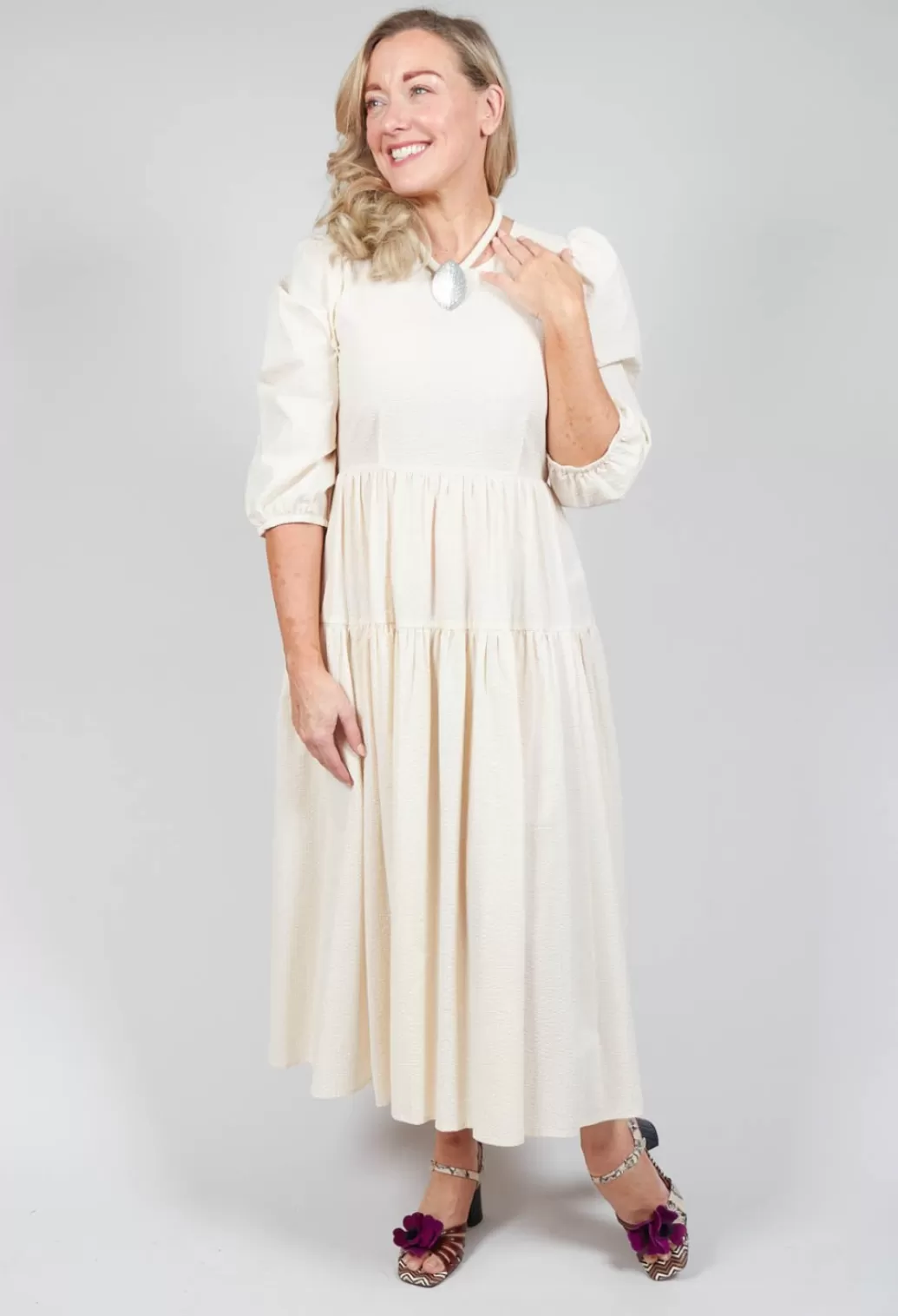 Dresses^Beatrice B Backless Cream Shift Dress