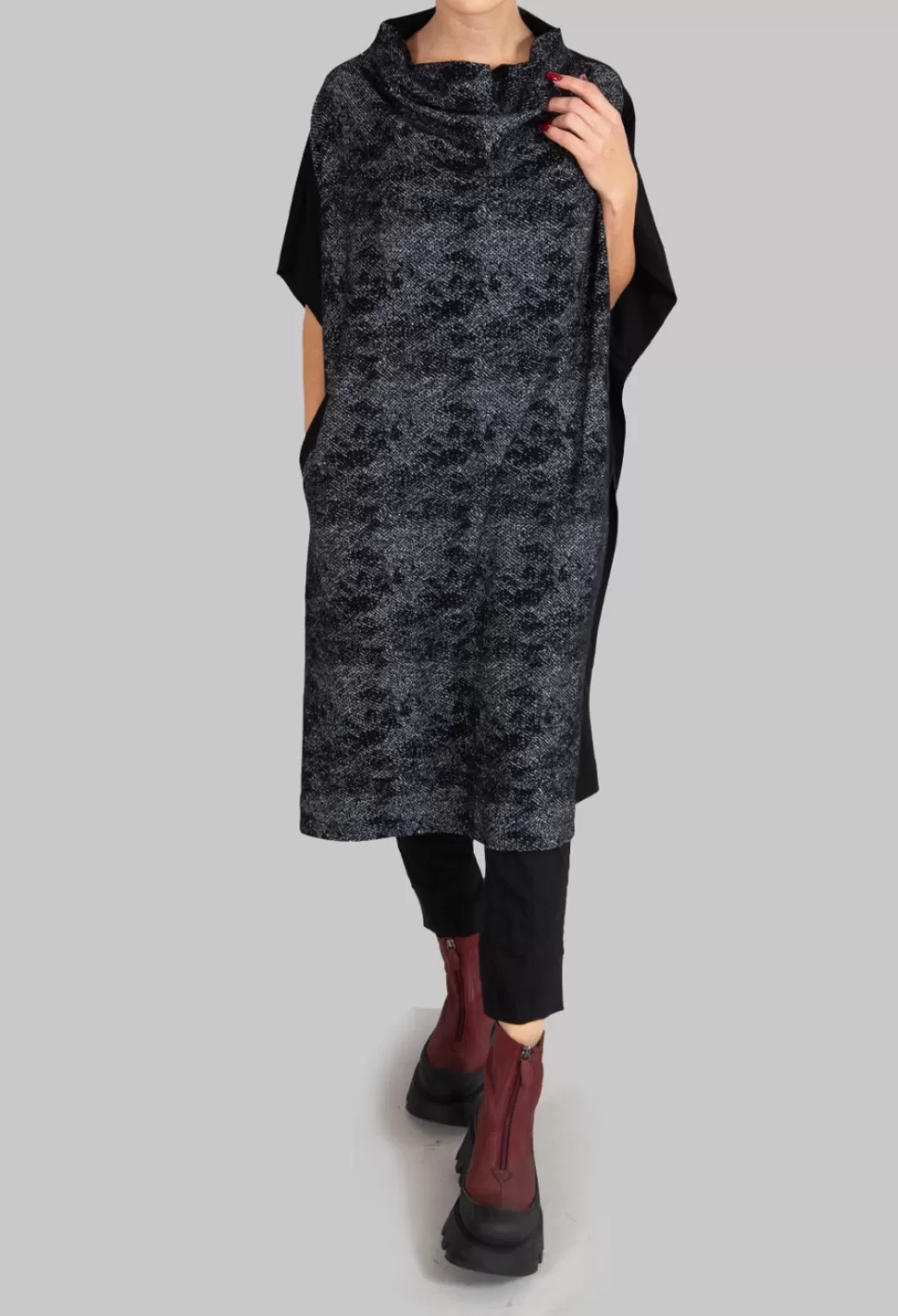 Dresses^Moyuru Batwing Dress With Cowl Neck In Black