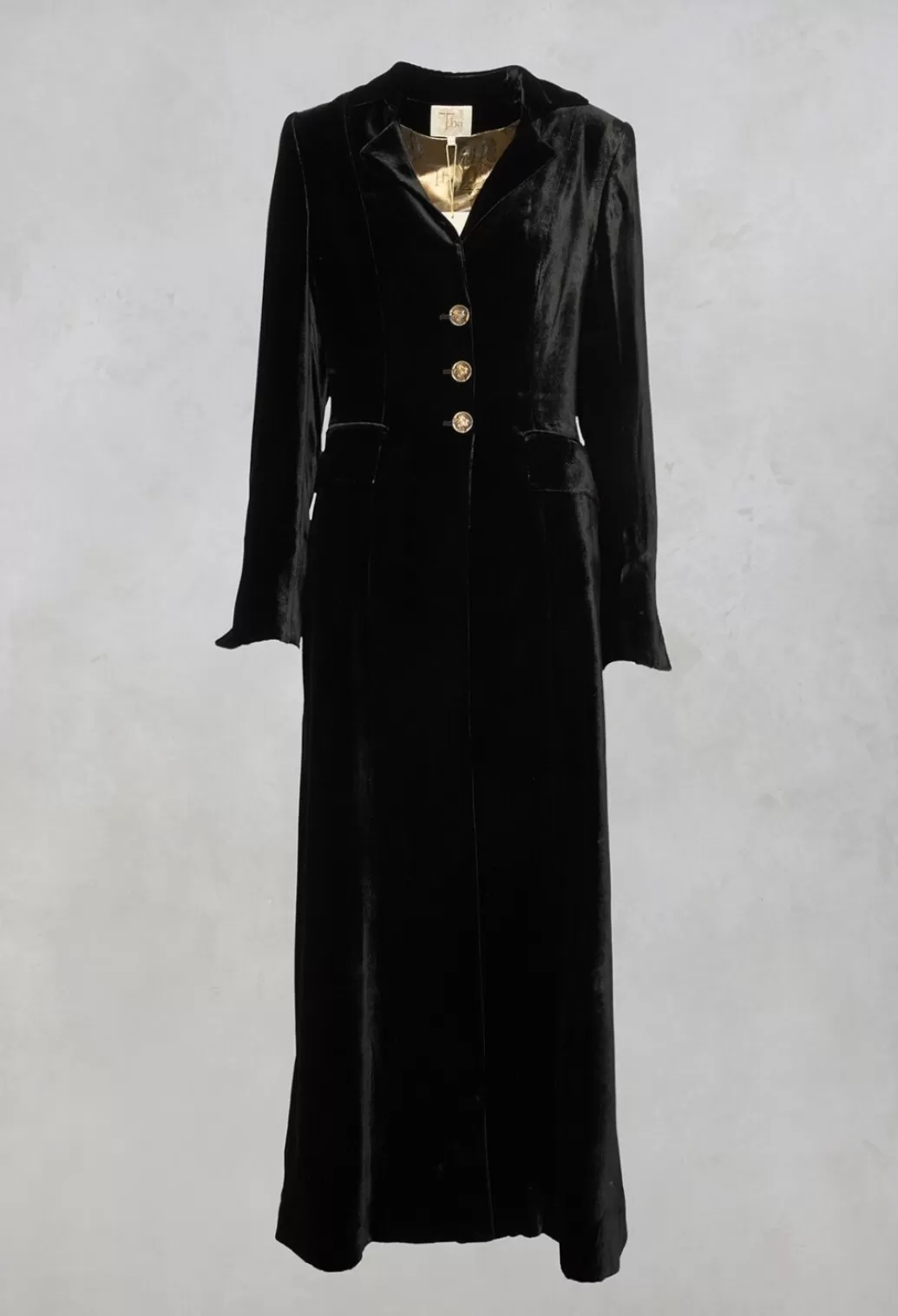 Coats^T.ba Classic Coat In Black