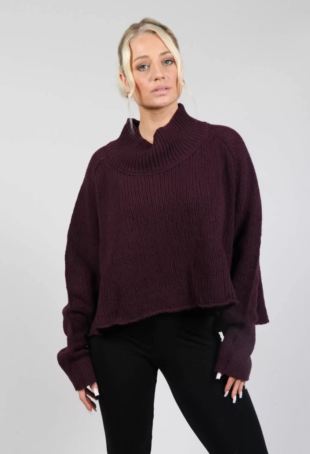 Jumpers^Rundholz Black Label Cropped High Neck Jumper In Ruby