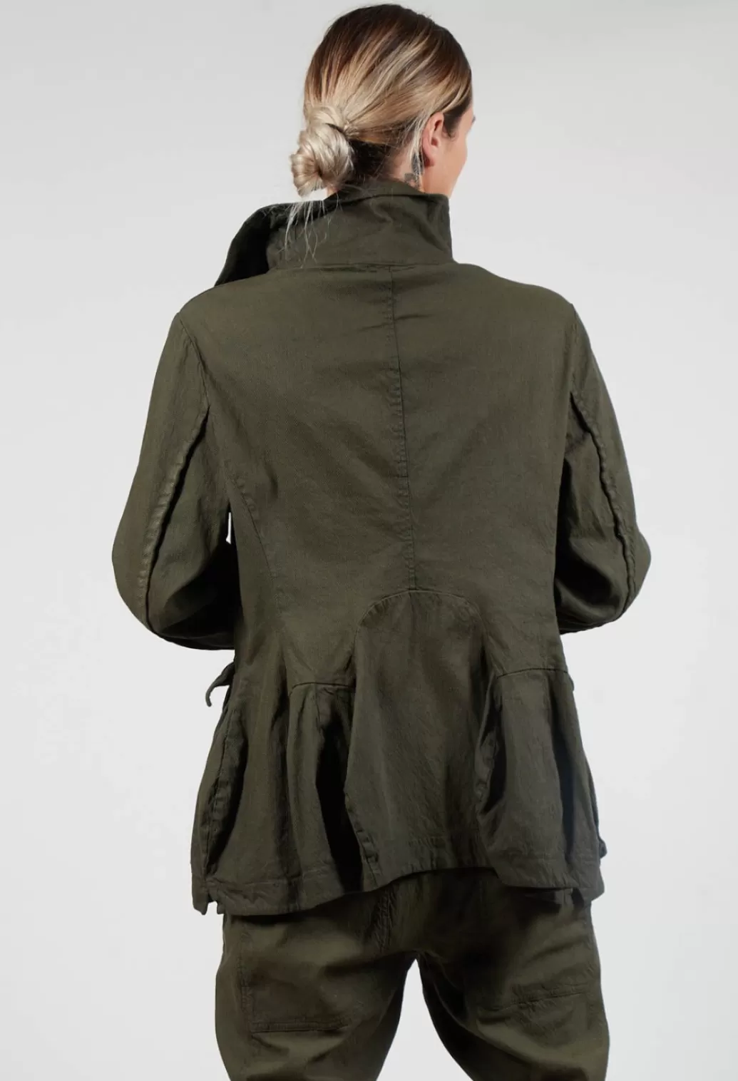 Jackets^Rundholz Dip High Neck Balloon Jacket With Statement Pockets In Olive