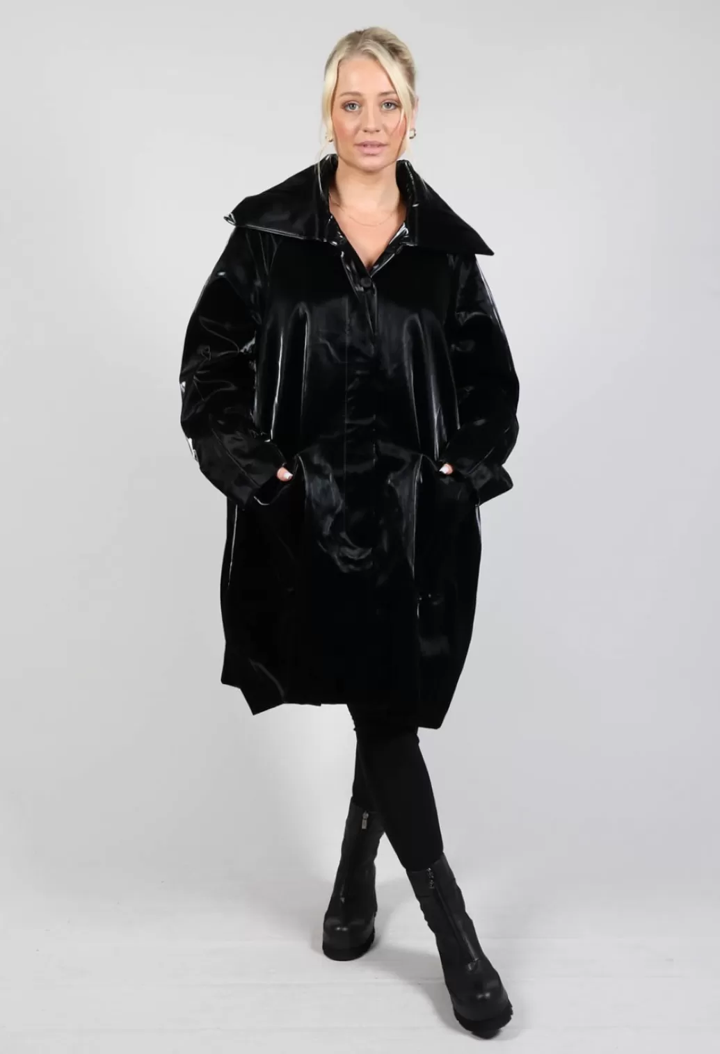 Coats^Rundholz Black Label High Shine Coat Black