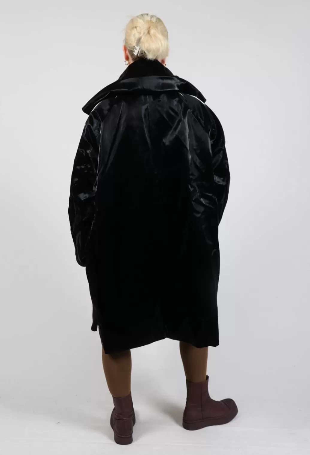 Coats^Rundholz Black Label High Shine Coat With Scarf In Black