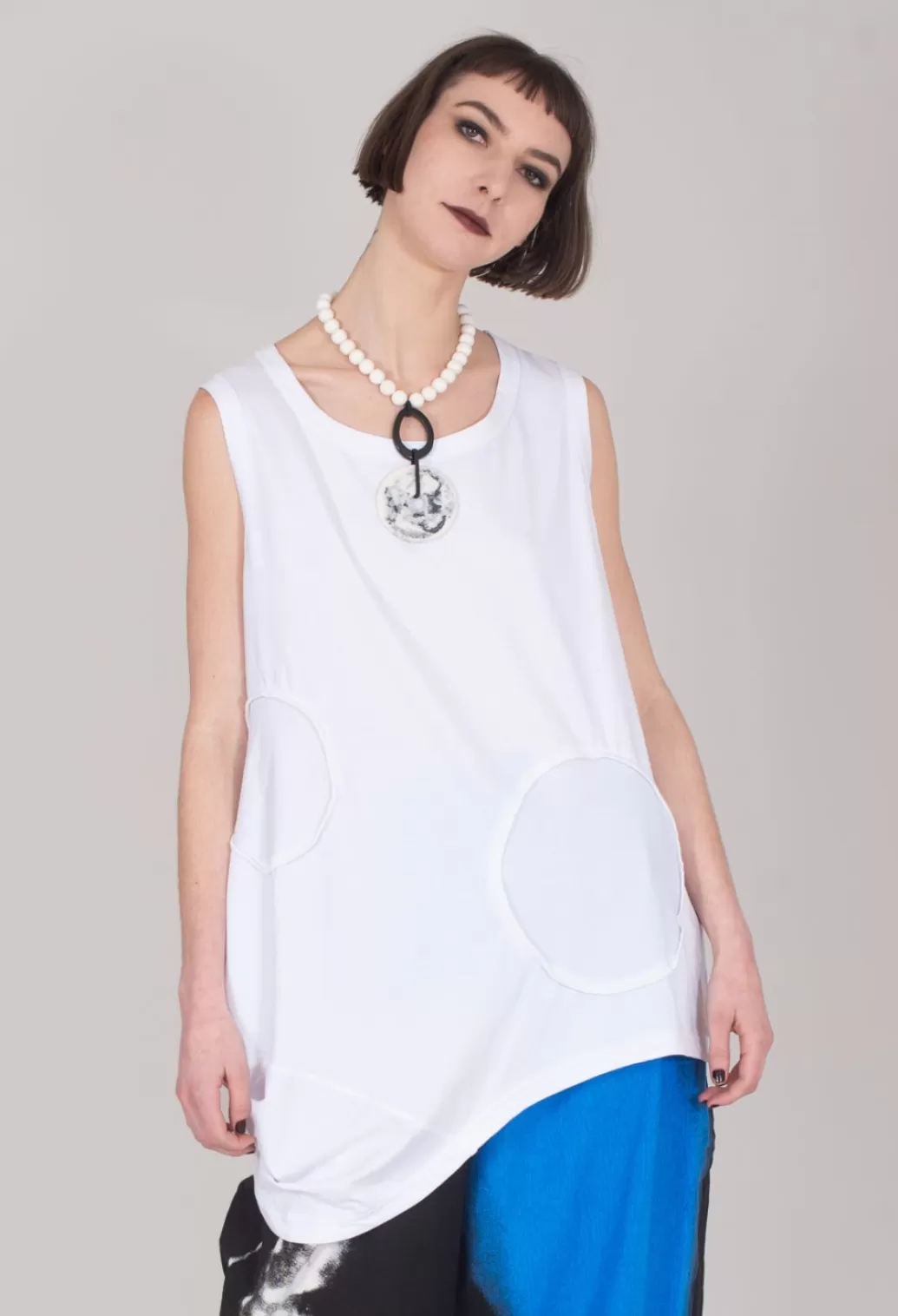 Jumpers^Moyuru Jersey Vest Top In White