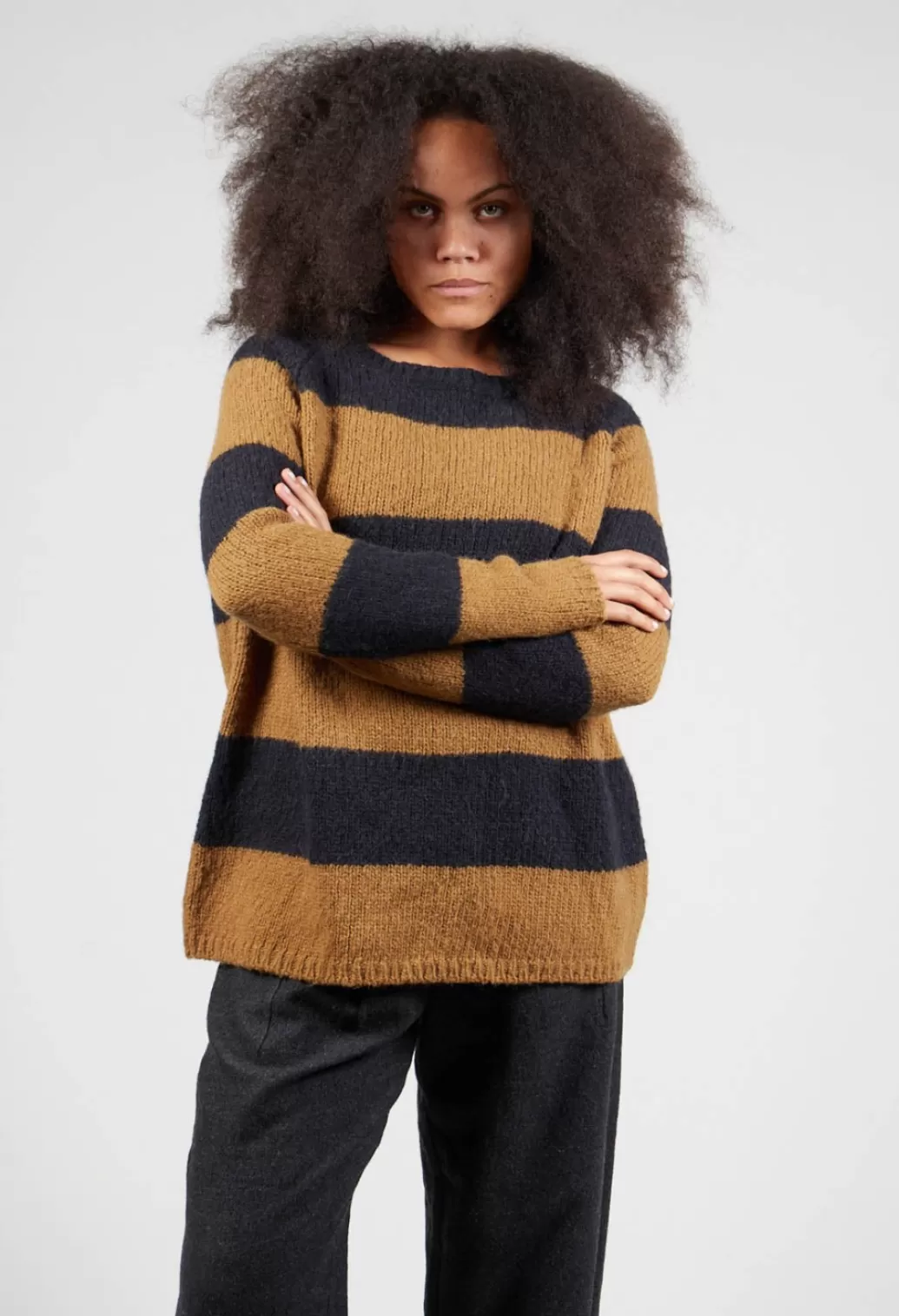 Knitwear^Apuntob Jumper In Tobacco Black