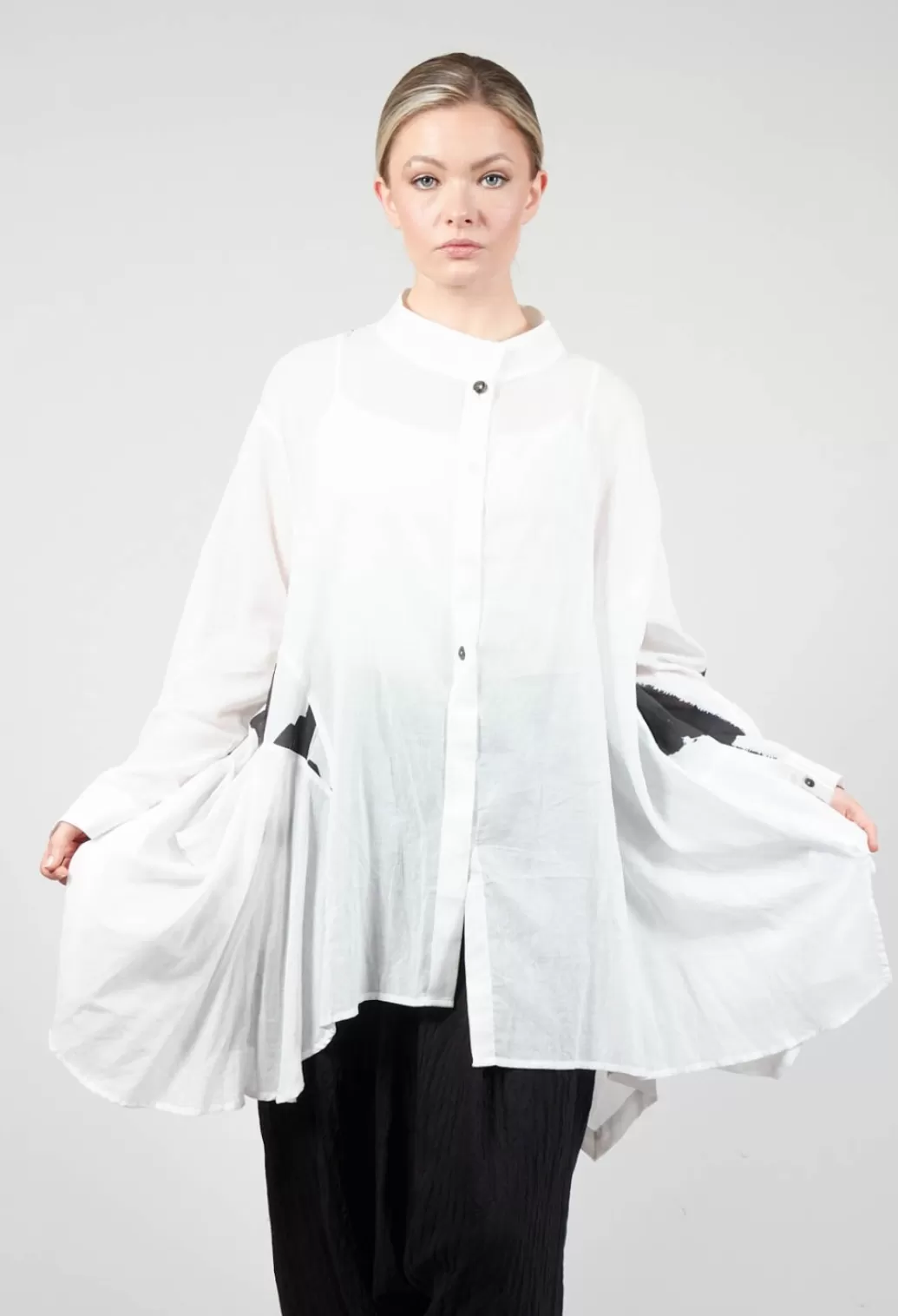 Shirts & Blouses^Moyuru Lightweight A-Line Shirt In White