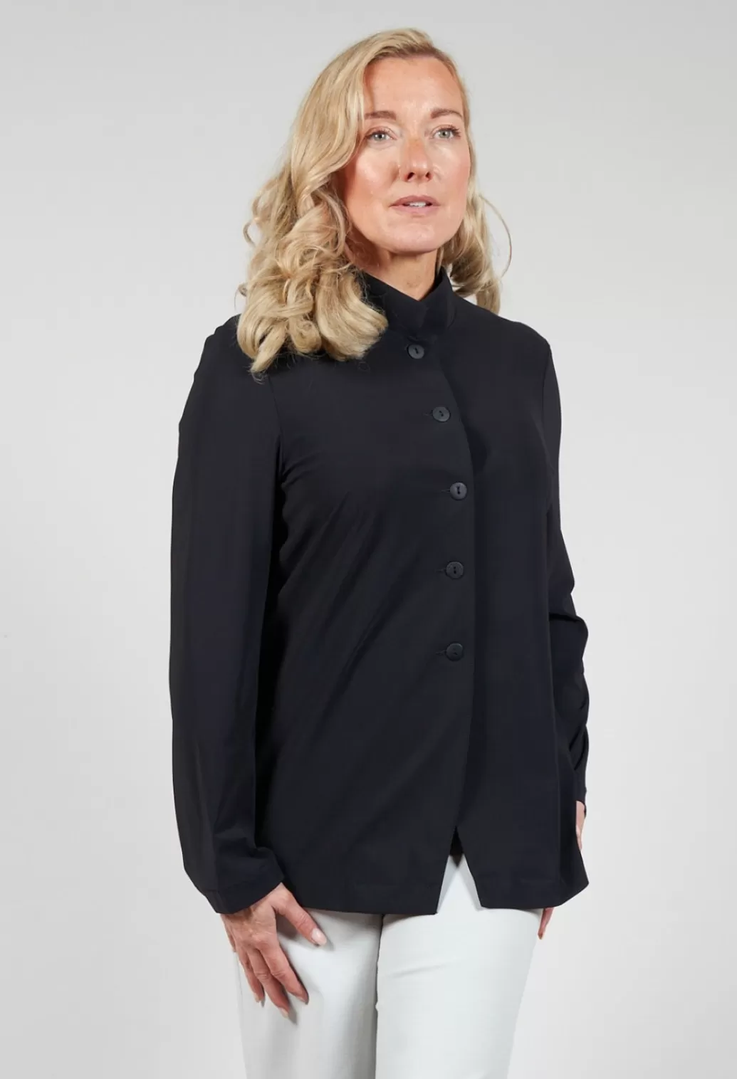 Jackets^Sarah Pacini Lightweight Button Through Jacket In Black