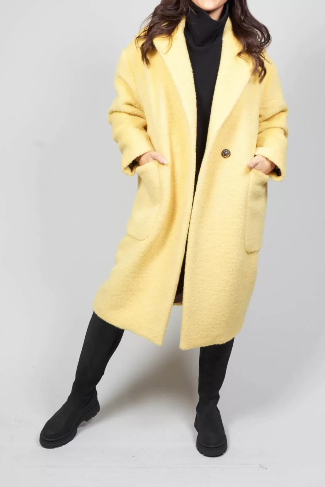 Coats^Beatrice B Longline Wool Coat In Cream Yellow