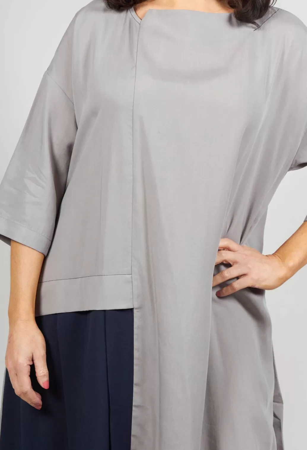 Dresses^Moyuru Loose Fit Dress With Off Centre Pleat Detail In Grey And Navy