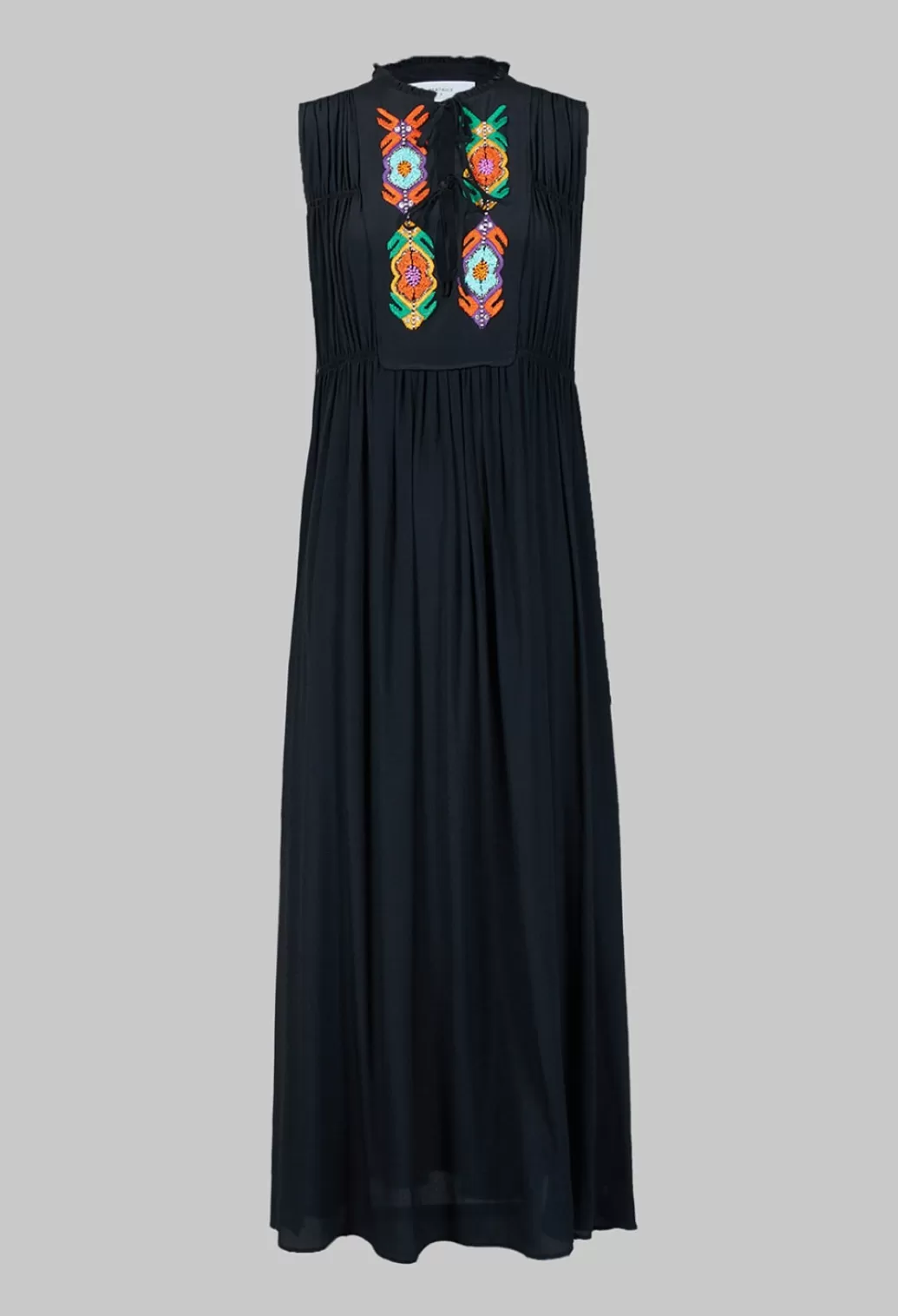 Dresses^Beatrice B Maxi Dress With Embellished Detail In Black