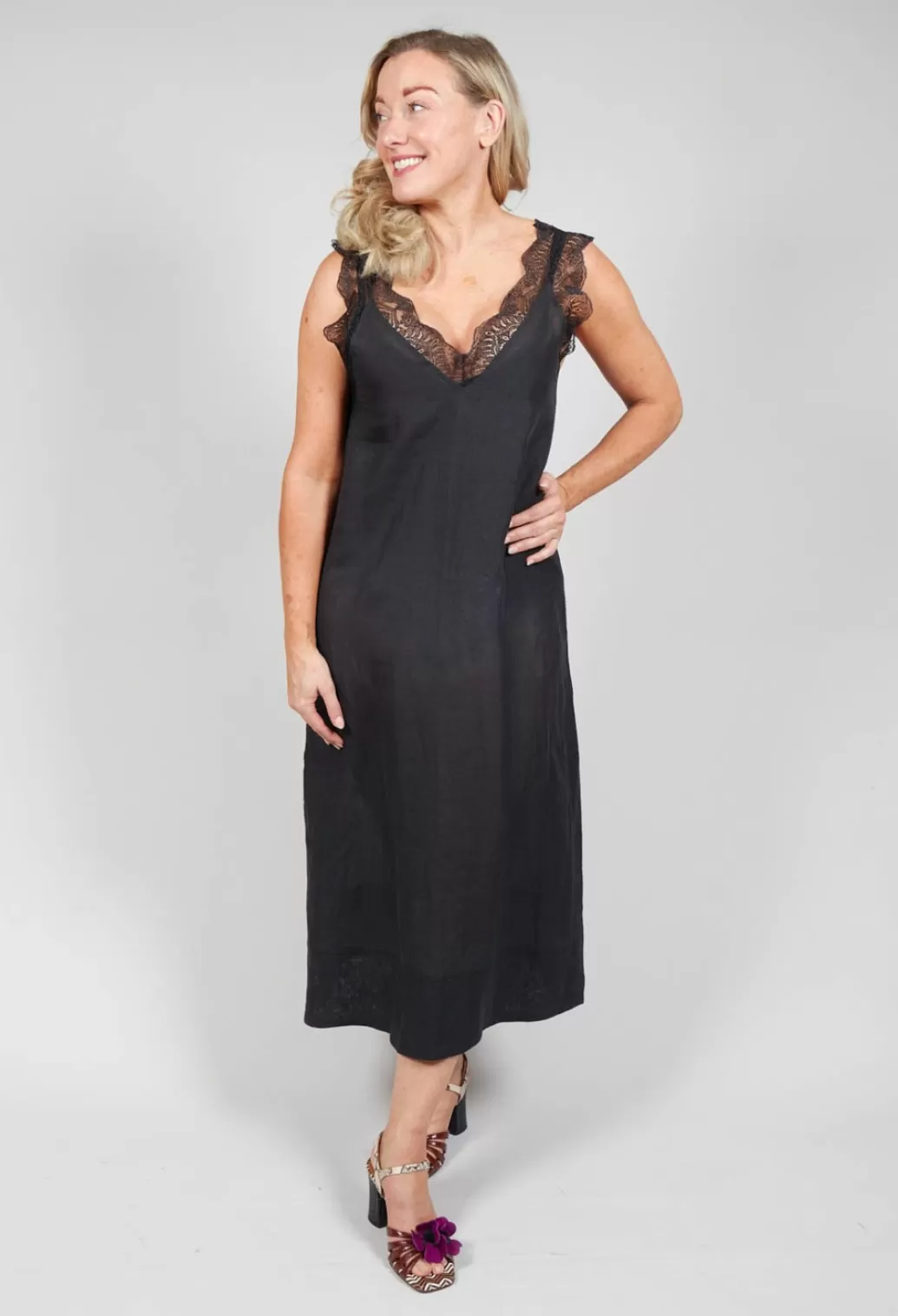 Dresses^Beatrice B Midi Dress With Lace Detail In Black