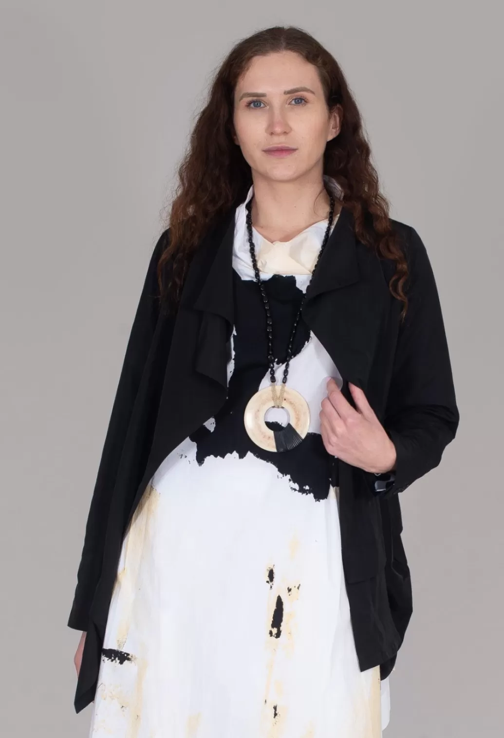 Jackets^Moyuru Open Collar Jacket With Hemline Feature In Black