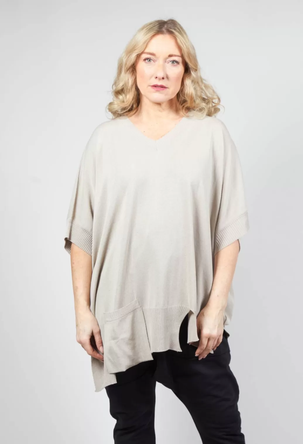 Jumpers^Philomena Christ Oversized Knitted Sweater With Dropped Shoulder In Beige