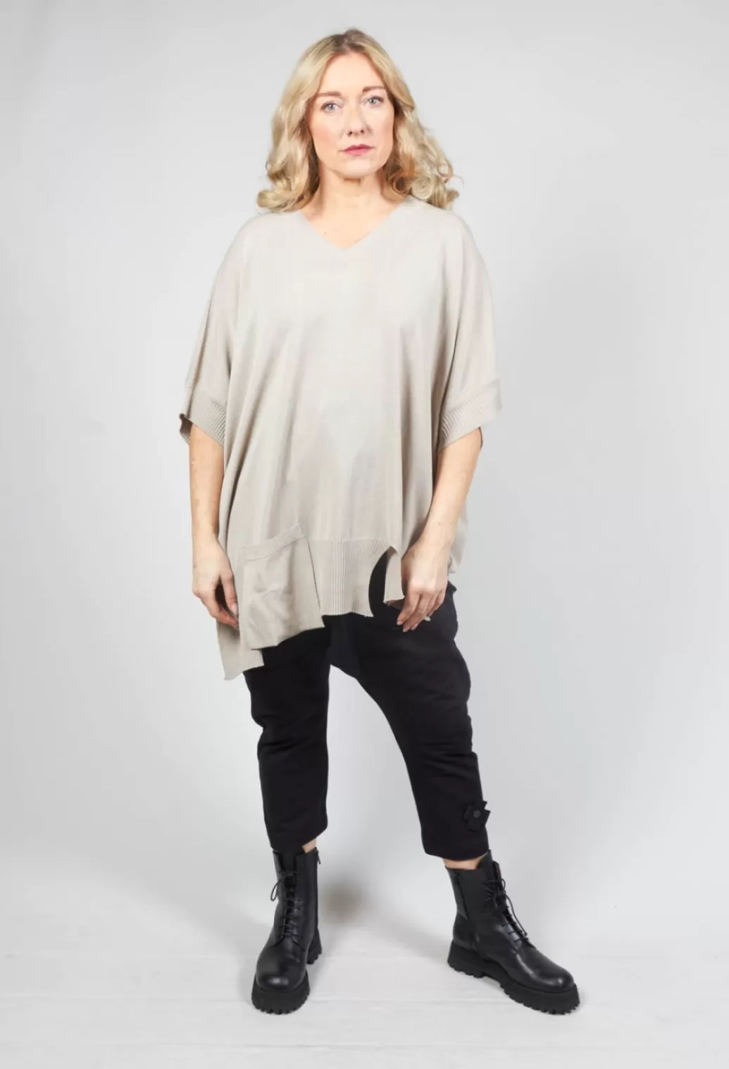 Jumpers^Philomena Christ Oversized Knitted Sweater With Dropped Shoulder In Beige