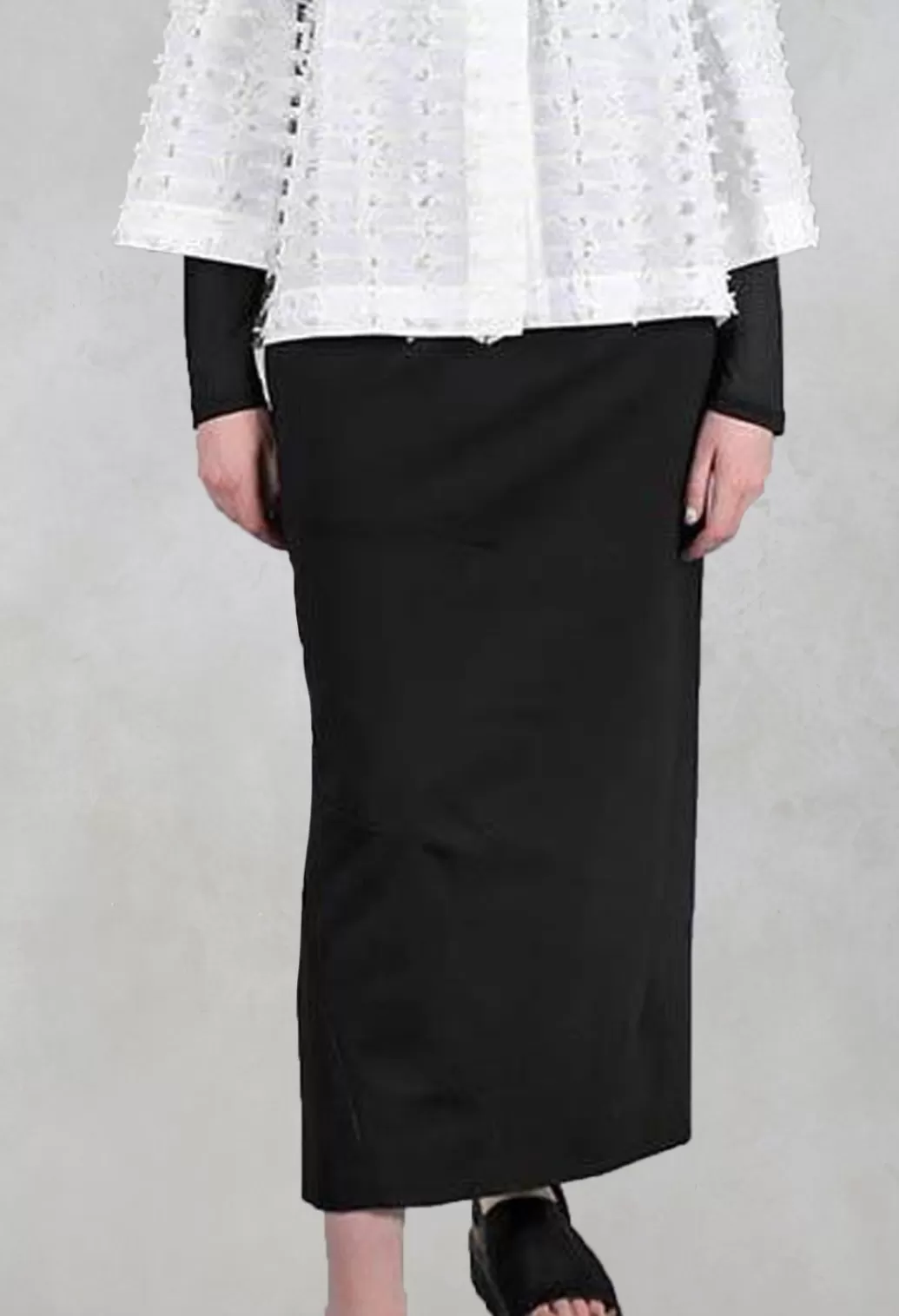 Skirts^Nuovo Borgo Pencil Skirt With Back Slit In Black