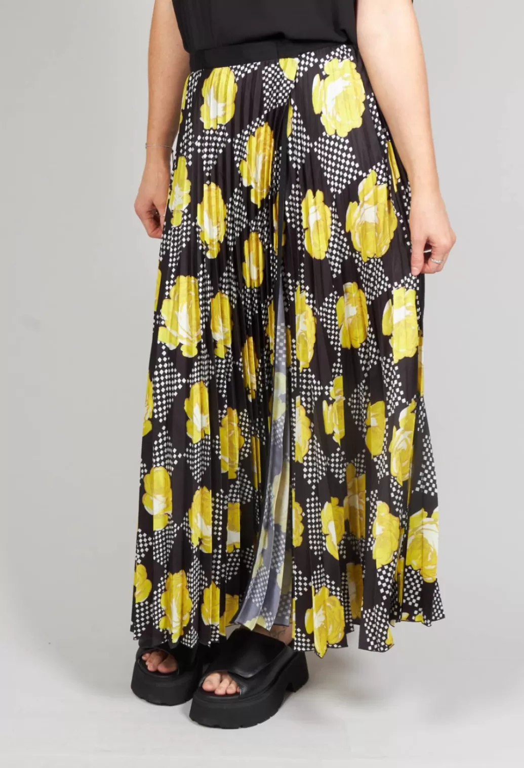 Skirts^Beatrice B Pleated Midi Skirt In Yellow