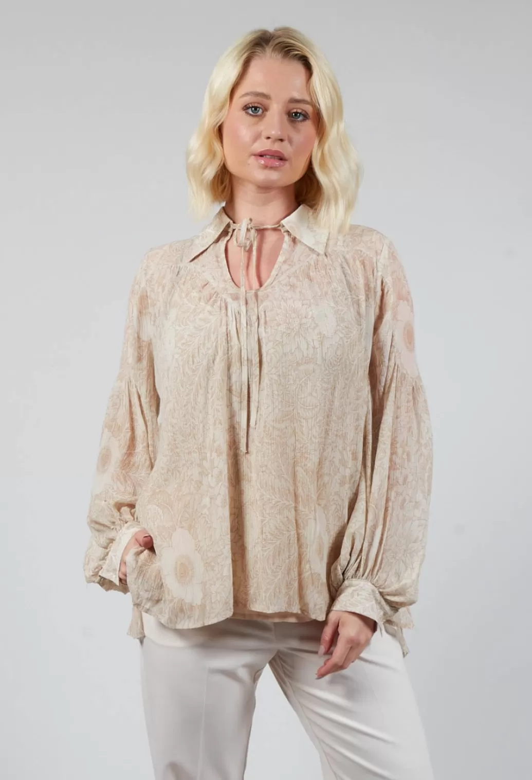 Shirts & Blouses^Beatrice B Printed Georgette Shirt In Beige