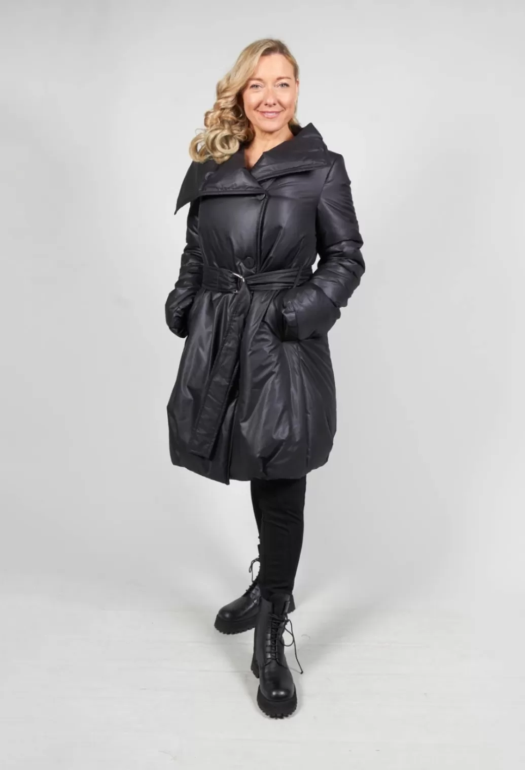 Coats^Xenia Design Quilted Coat Vint With High Neck In Black