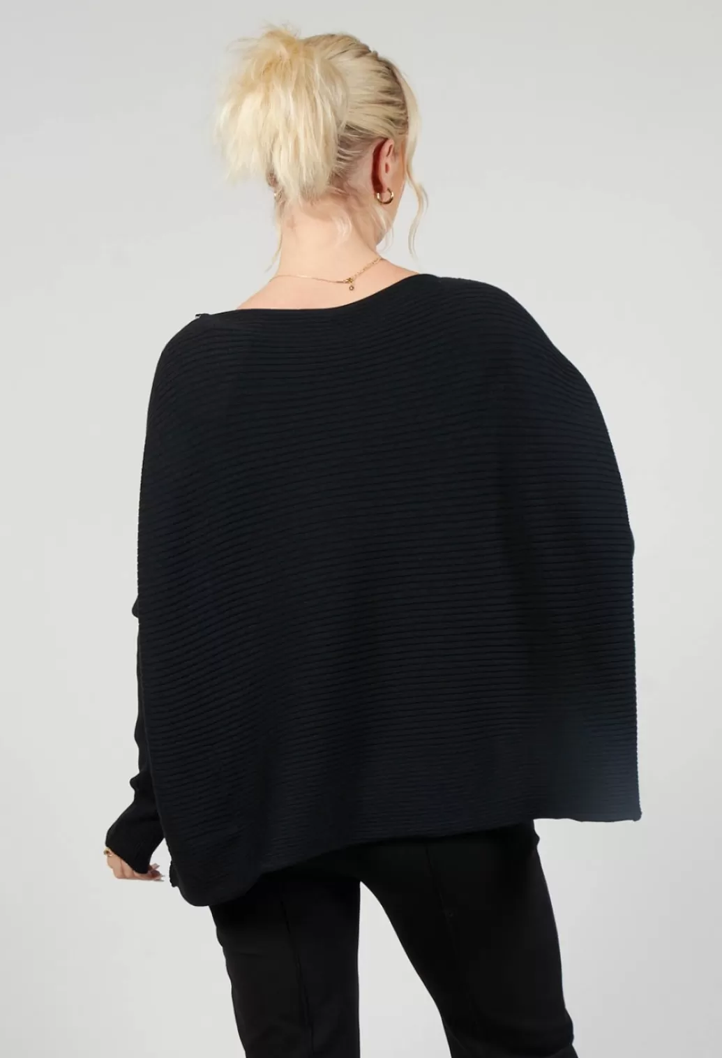 Jumpers^Philomena Christ Ribbed Drop Shoulder Jumper In Black