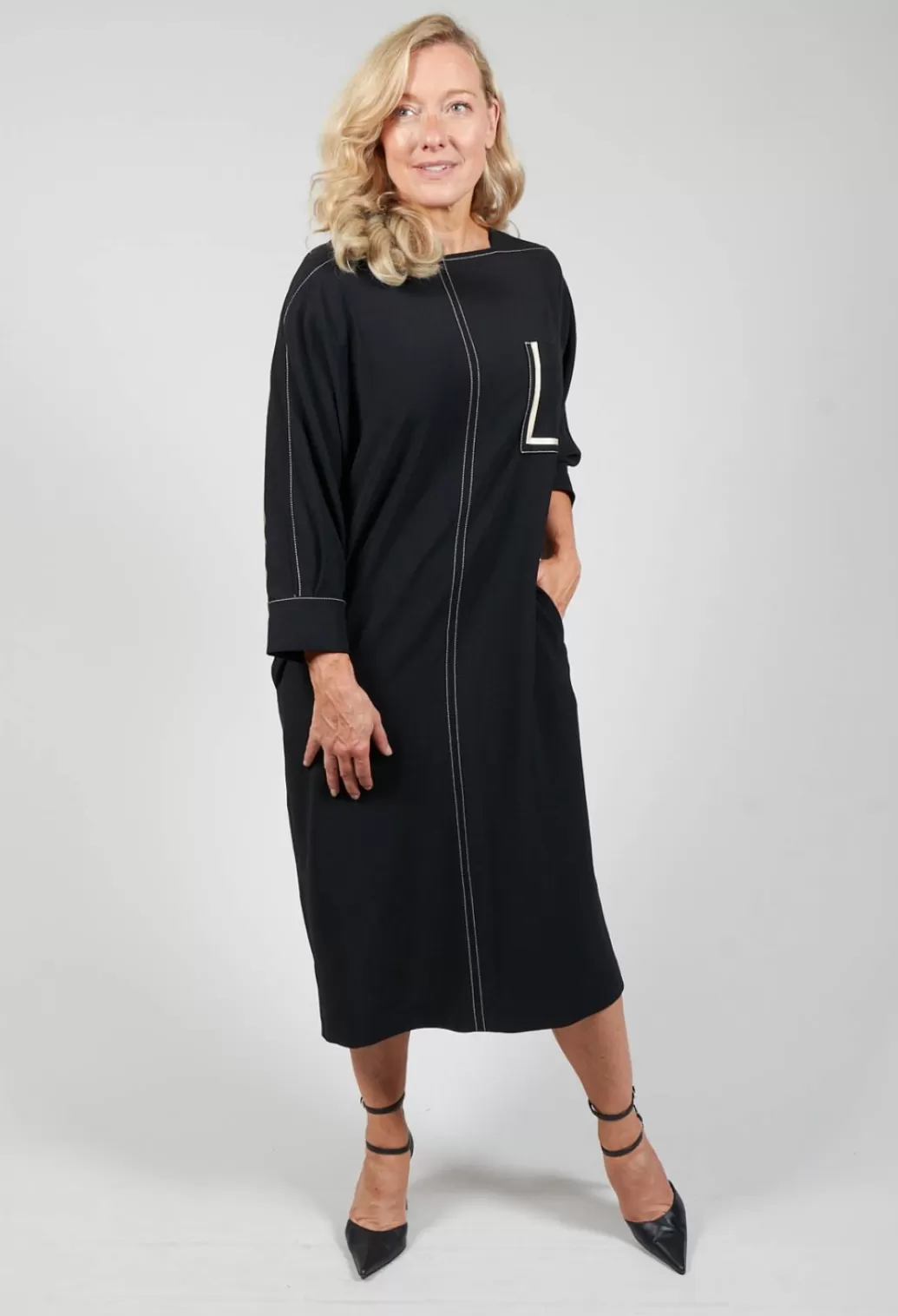 Dresses^Beatrice B Shift Dress In Black