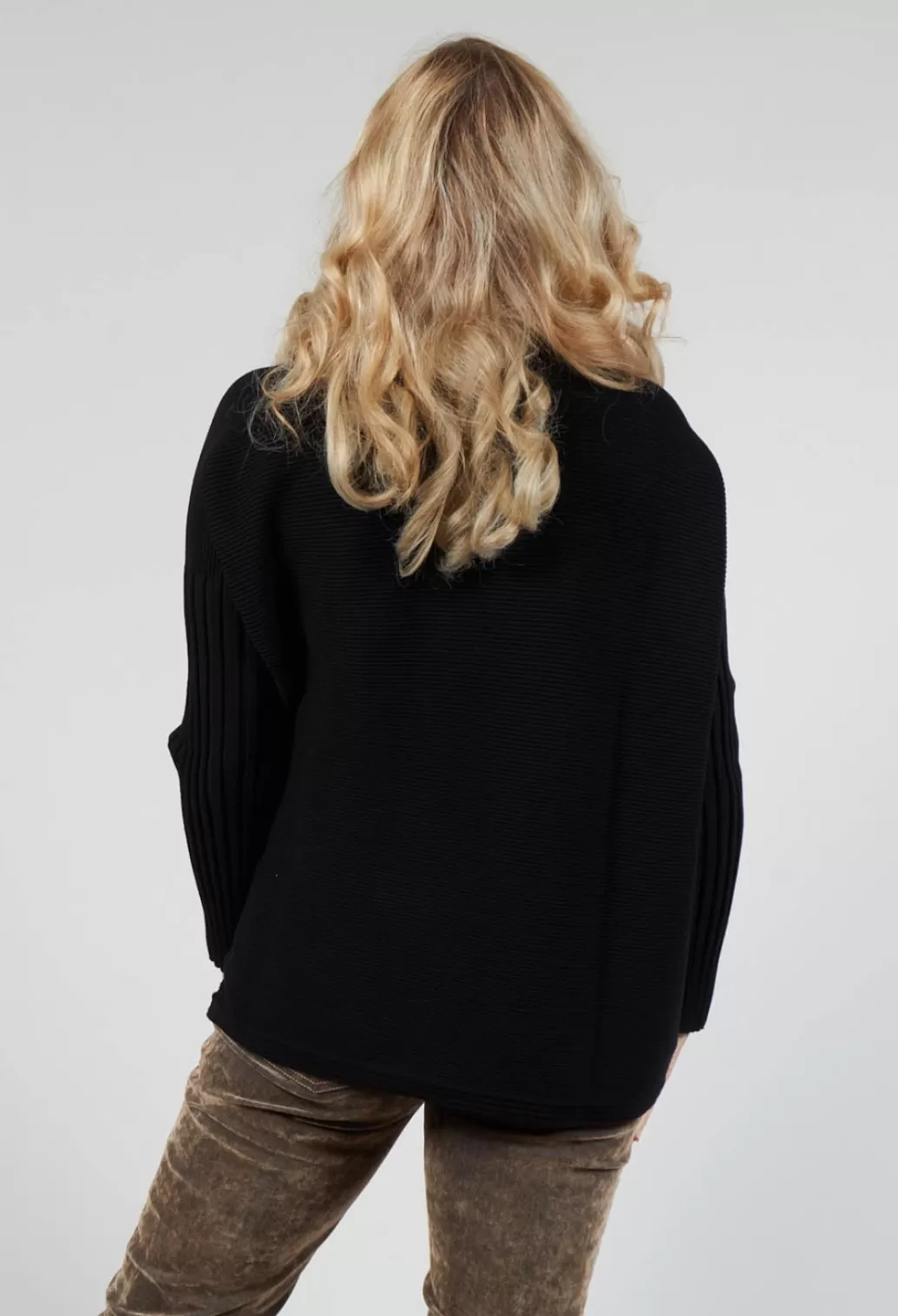 Jumpers^Annette Gortz Sting Jumper In Black