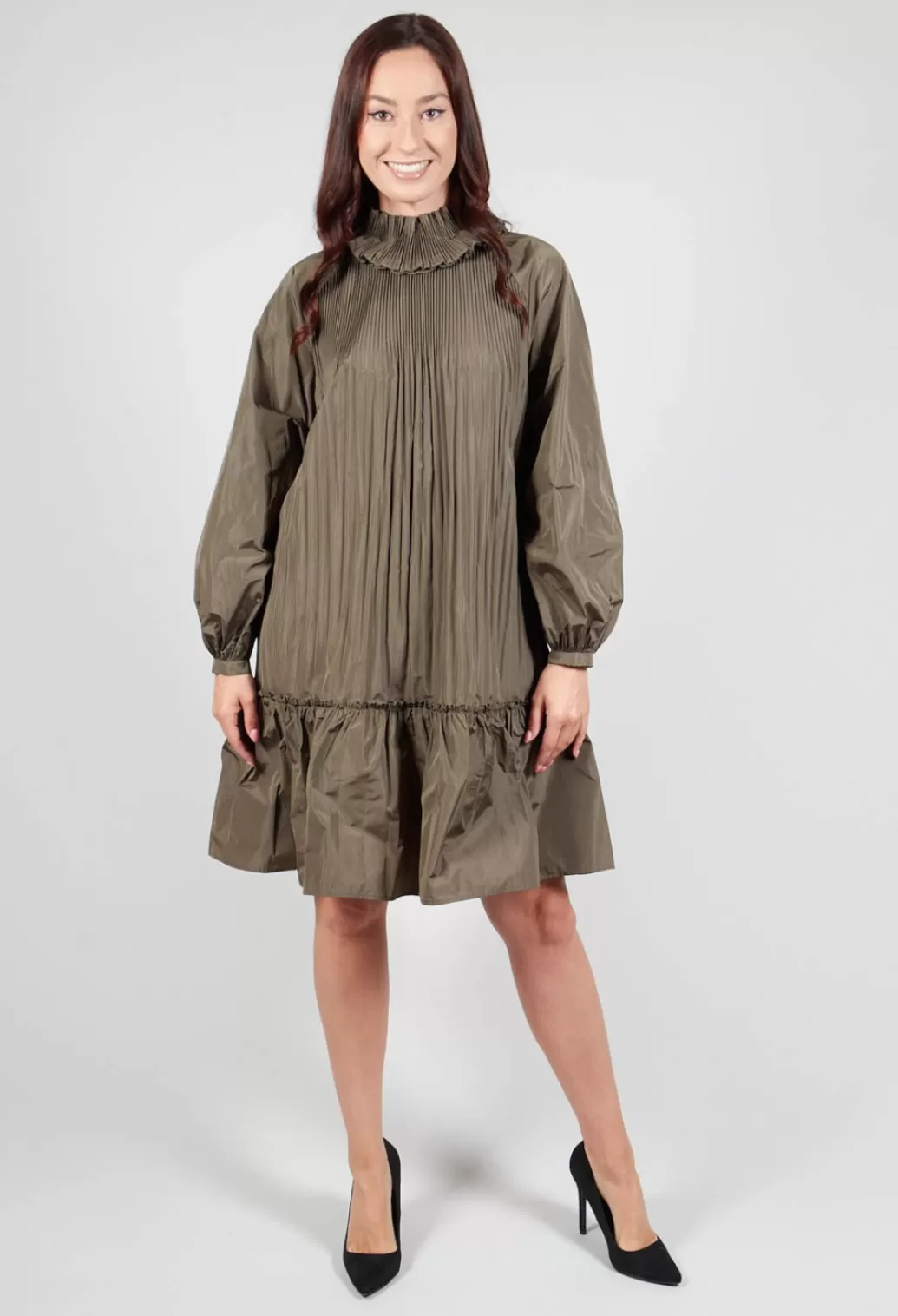 Dresses^Beatrice B Taffeta High Neck Dress In Military Olive