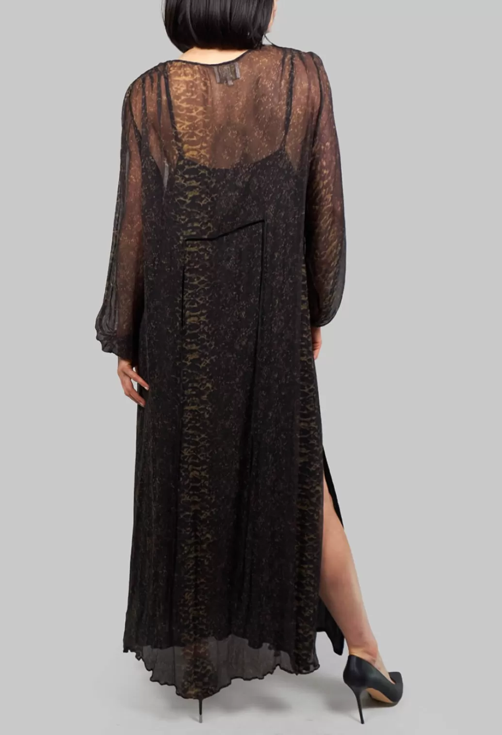 Dresses^T.ba Vestido Maxi Dress In Black Print With Gold Metal Embellishment