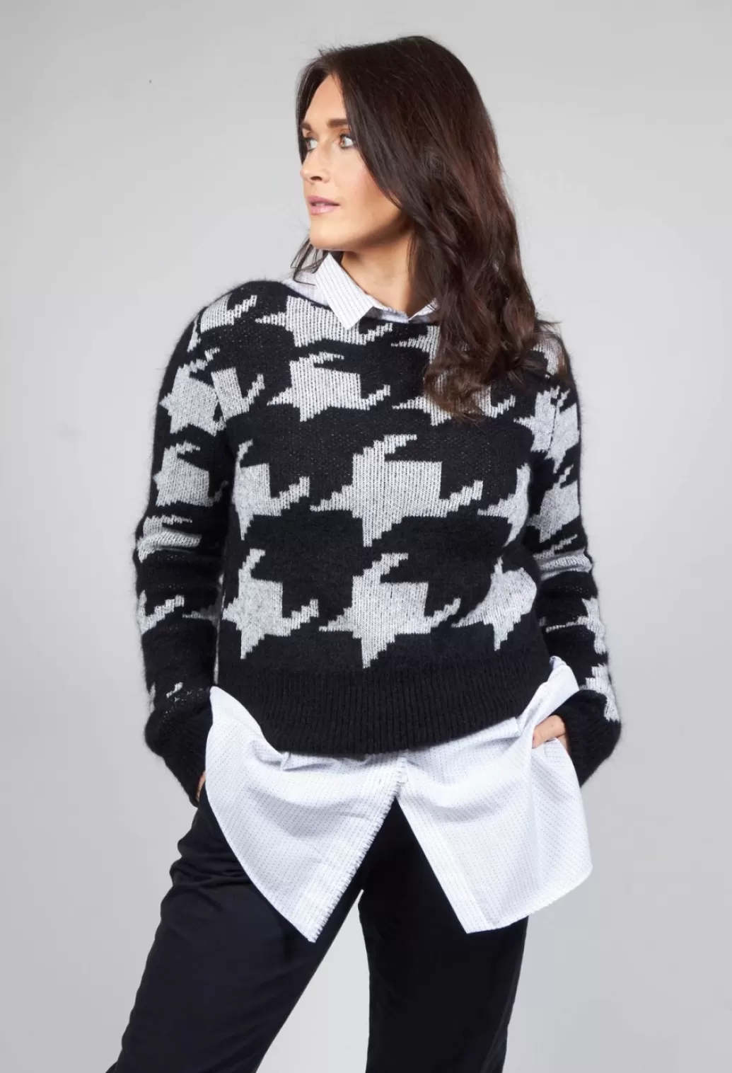 Jumpers^Sarah Pacini Wide Neck Jumper In Black And White